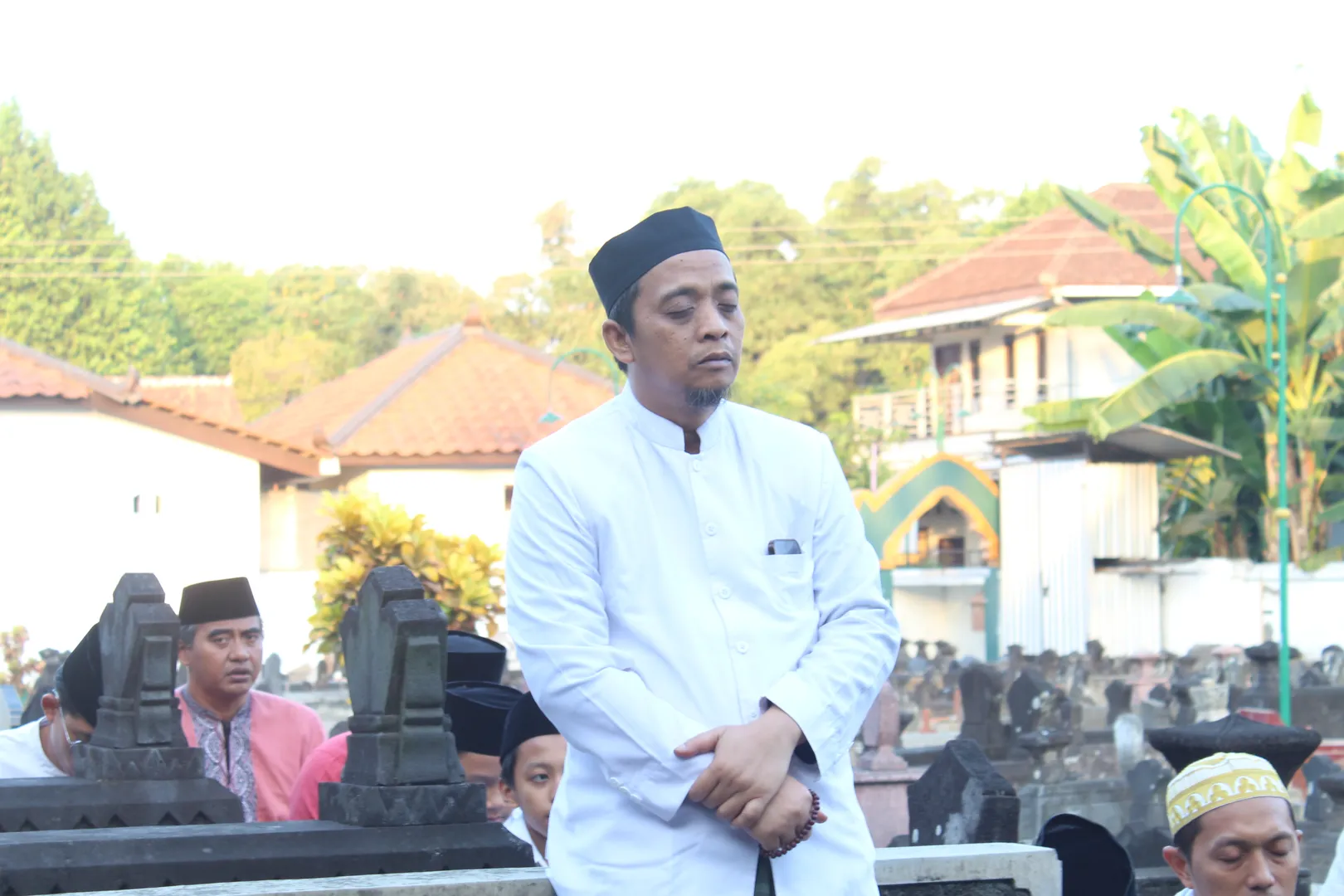 ziarah - Pondok Pesantren Mahasiswa Komplek Ribathul Maulid Krapyak Yogyakarta